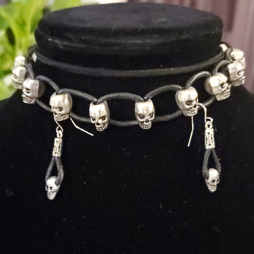 Silver Skull Choker Necklace & Earring Set